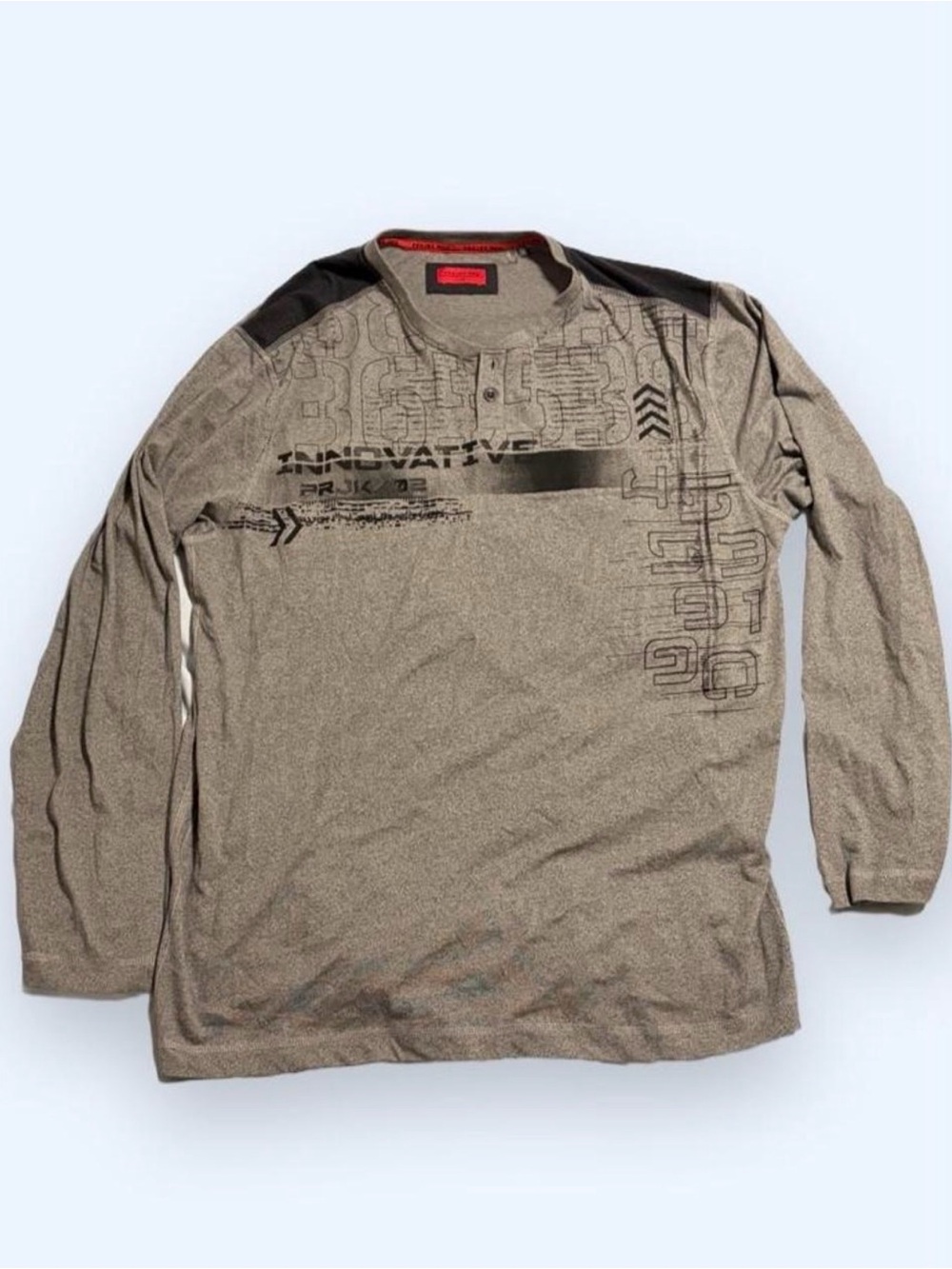 Skater style grey graphic long sleeve shirt